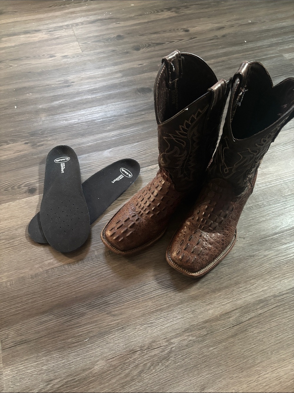 Men's Brown Leather Embossed Western Boots